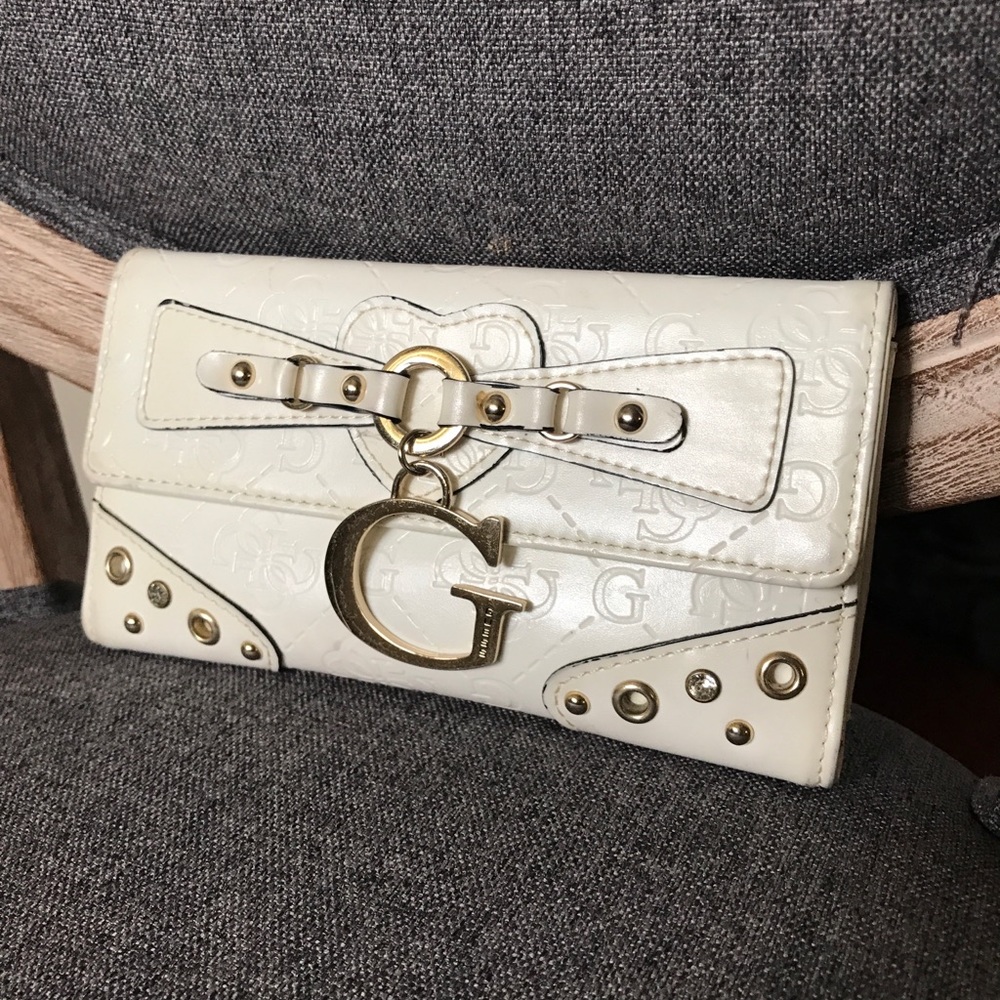 🎀 GUESS WALLET 🎀
